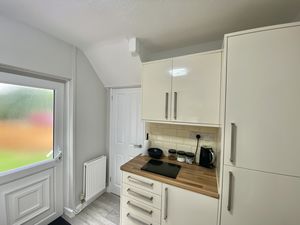 Kitchen- click for photo gallery